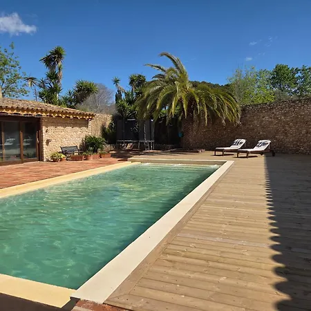 - Pool, Vineyards & Beaches Villa *